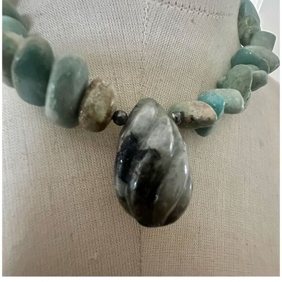 Sterling Silver Toggle Necklace w/ Turquoise Nugget Beads + Labradorite Pendant - Picture 3 of 9